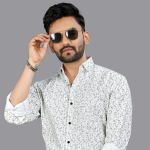 Men Regular Fit Printed Spread Collar Casual Shirt